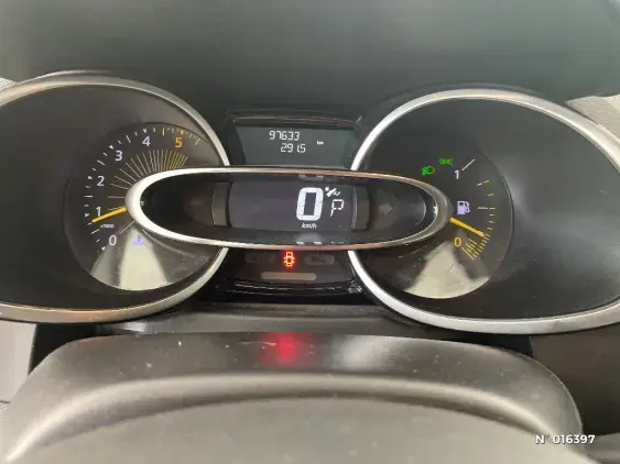 RENAULT CLIO IV - voiture d'occasion - Photo 12
