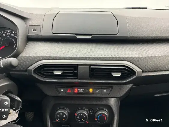 DACIA SANDERO III - voiture d'occasion - Photo 13