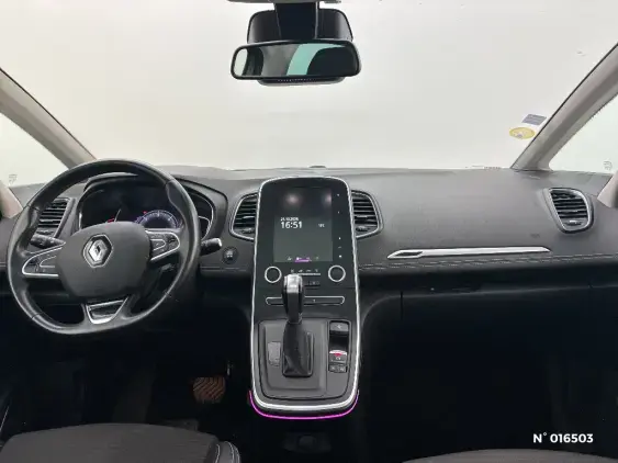 RENAULT SCENIC IV - voiture d'occasion - Photo 9