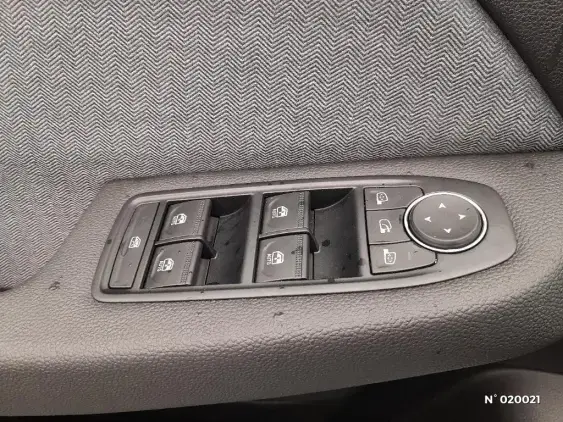 RENAULT CLIO V - voiture d'occasion - Photo 25