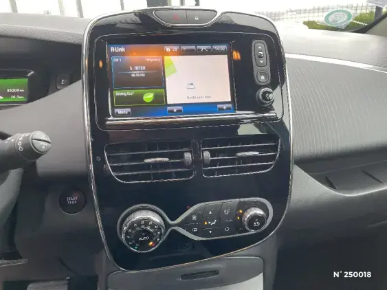 RENAULT ZOE - voiture d'occasion - Photo 13