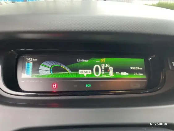 RENAULT ZOE - voiture d'occasion - Photo 12