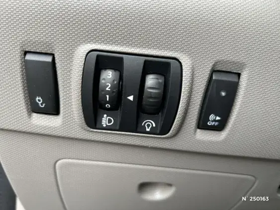 RENAULT ZOE - voiture d'occasion - Photo 14