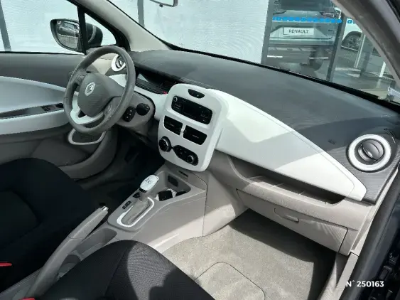 RENAULT ZOE - voiture d'occasion - Photo 10