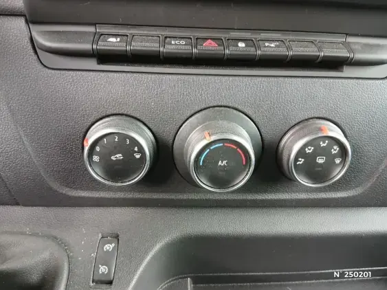 RENAULT MASTER FG III - voiture d'occasion - Photo 13