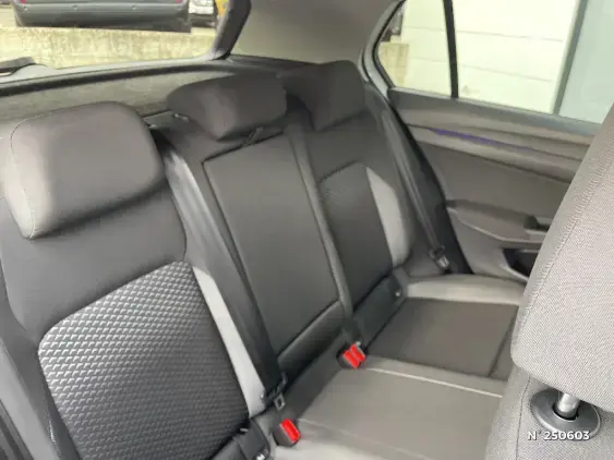 VOLKSWAGEN GOLF VIII - voiture d'occasion - Photo 11