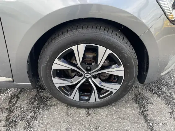 RENAULT CLIO V - voiture d'occasion - Photo 8