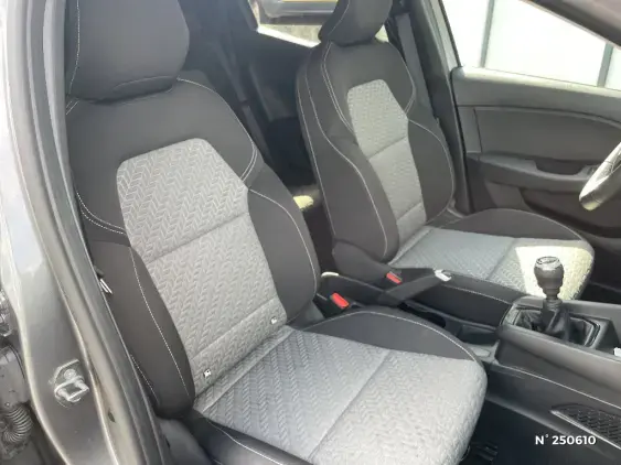 RENAULT CLIO V - voiture d'occasion - Photo 10