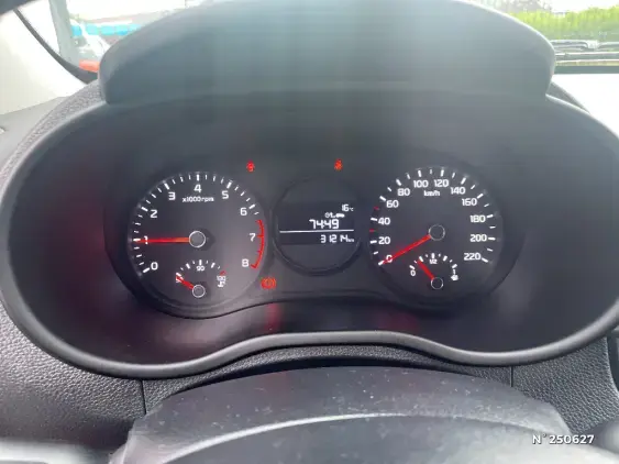 KIA PICANTO III - voiture d'occasion - Photo 12