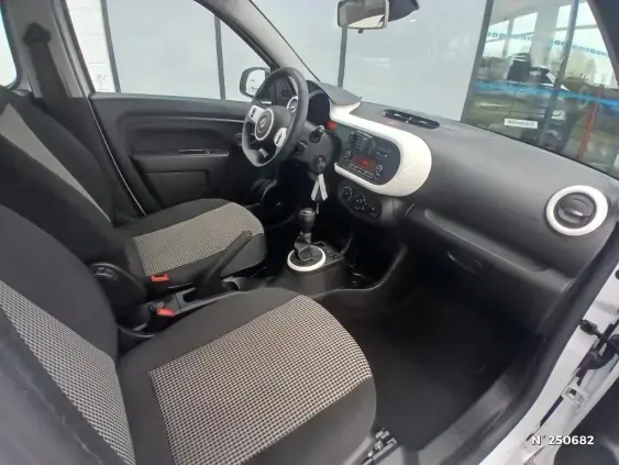 RENAULT TWINGO III - voiture d'occasion - Photo 10