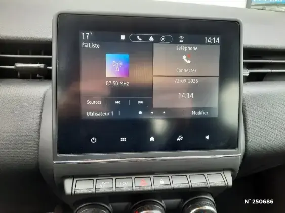 RENAULT CLIO V - voiture d'occasion - Photo 13