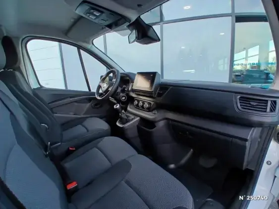 RENAULT TRAFIC III - voiture d'occasion - Photo 10