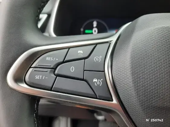 RENAULT CLIO V - voiture d'occasion - Photo 23