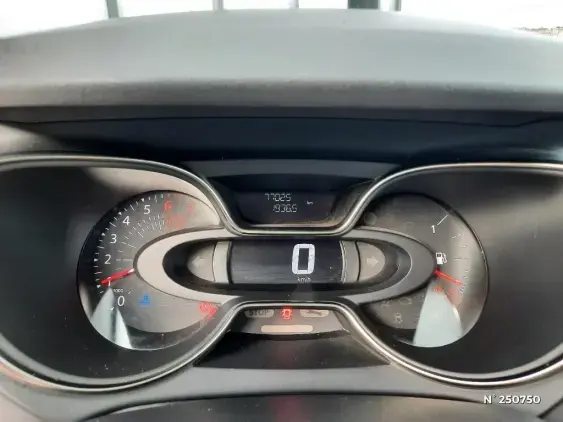 RENAULT CAPTUR - voiture d'occasion - Photo 12