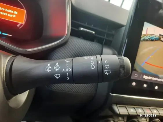 RENAULT CLIO V - voiture d'occasion - Photo 24