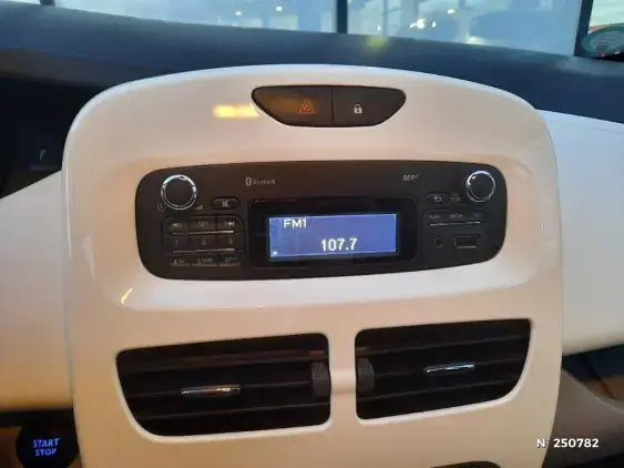 RENAULT ZOE - voiture d'occasion - Photo 13