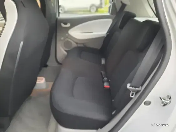 RENAULT ZOE - voiture d'occasion - Photo 11