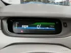 RENAULT ZOE - Photo 12