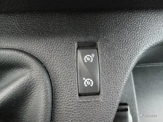 RENAULT MASTER FG III - voiture d'occasion - Photo 15