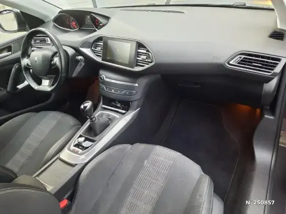 PEUGEOT 308 II - voiture d'occasion - Photo 10