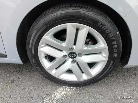 RENAULT CLIO V - voiture d'occasion - Photo 8