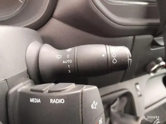 RENAULT MASTER FG III - voiture d'occasion - Photo 25