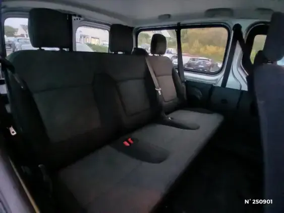 RENAULT TRAFIC III - voiture d'occasion - Photo 23