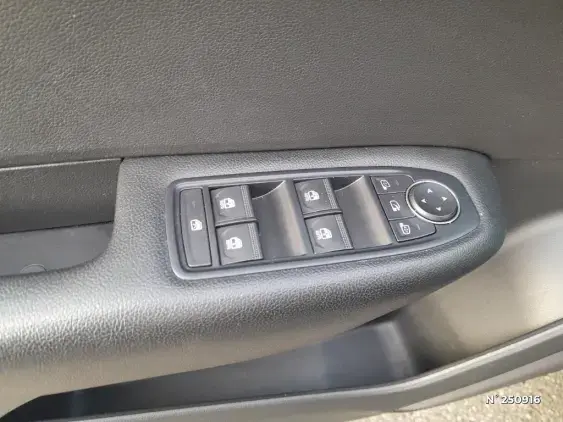 RENAULT ARKANA - voiture d'occasion - Photo 24