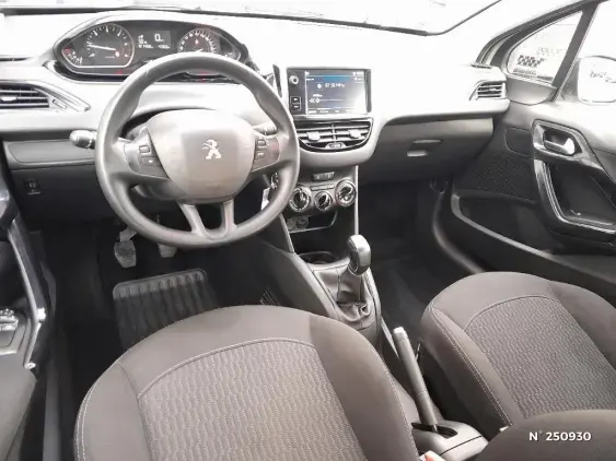 PEUGEOT 208 - voiture d'occasion - Photo 9