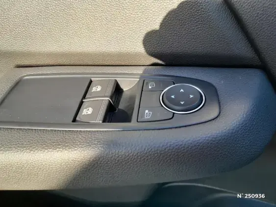 RENAULT CLIO V - voiture d'occasion - Photo 24