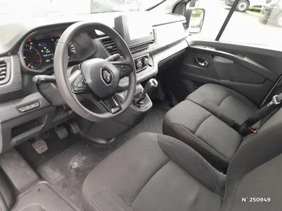 RENAULT TRAFIC FG III - voiture d'occasion - Photo 9