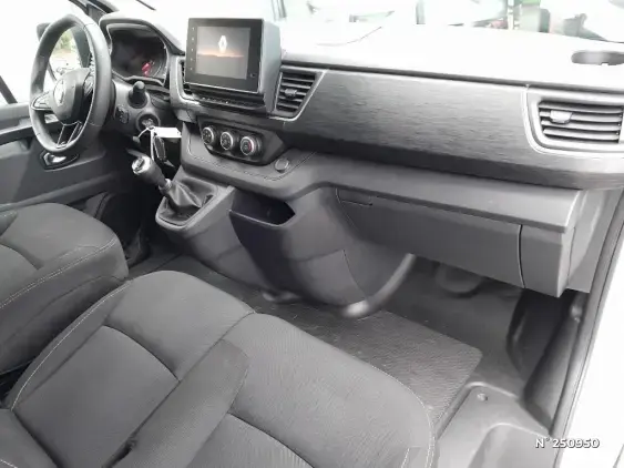 RENAULT TRAFIC FG III - voiture d'occasion - Photo 10