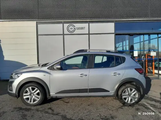 DACIA SANDERO III - voiture d'occasion - Photo 2