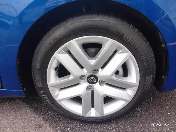 RENAULT CLIO V - voiture d'occasion - Photo 8