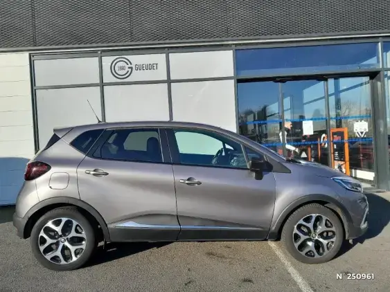 RENAULT CAPTUR - voiture d'occasion - Photo 5