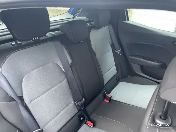 RENAULT CLIO V - voiture d'occasion - Photo 11