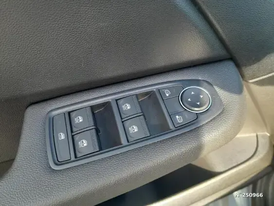 RENAULT CLIO V - voiture d'occasion - Photo 24