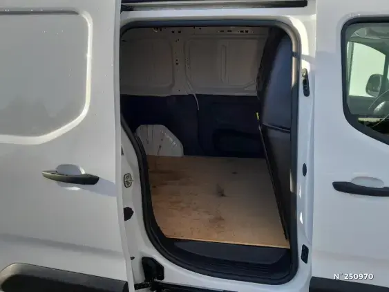 CITROEN BERLINGO III - voiture d'occasion - Photo 11
