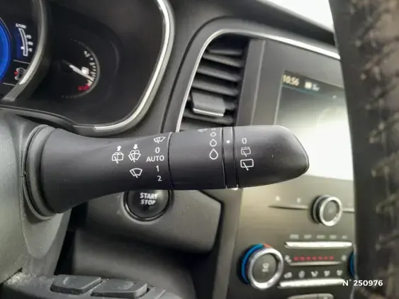 RENAULT MEGANE IV - voiture d'occasion - Photo 24