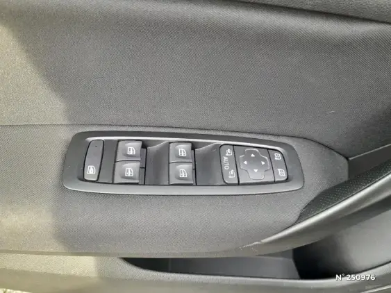 RENAULT MEGANE IV - voiture d'occasion - Photo 25