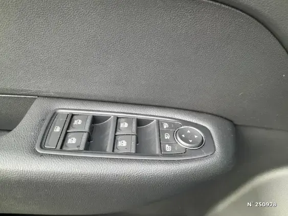 RENAULT ARKANA - voiture d'occasion - Photo 24