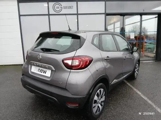 RENAULT CAPTUR - voiture d'occasion - Photo 4