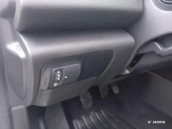 RENAULT MEGANE IV - voiture d'occasion - Photo 15