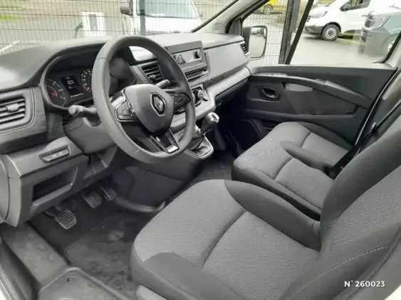 RENAULT TRAFIC FG III - voiture d'occasion - Photo 9