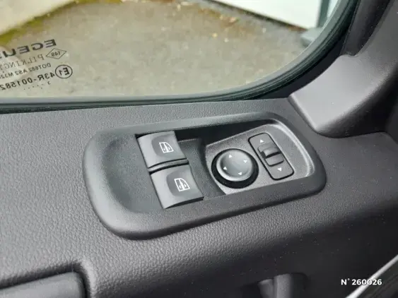 RENAULT MASTER III - voiture d'occasion - Photo 24