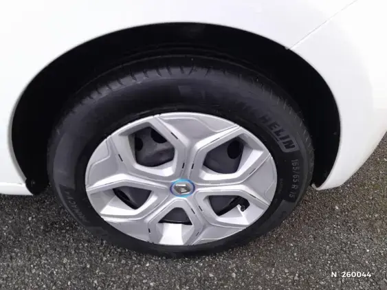 RENAULT TWINGO ELECTRIQUE III - voiture d'occasion - Photo 8