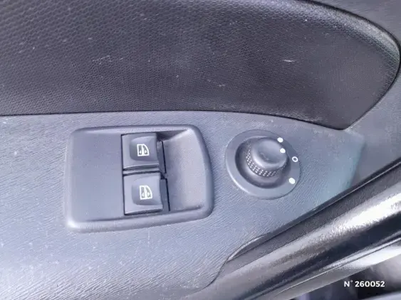 RENAULT KANGOO II - voiture d'occasion - Photo 23