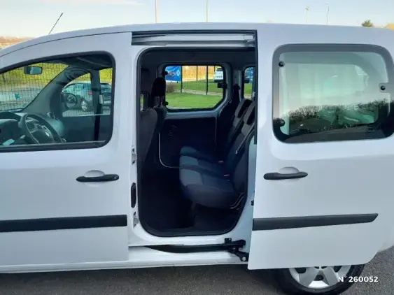 RENAULT KANGOO II - voiture d'occasion - Photo 24