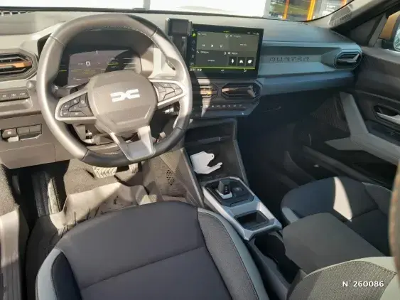 DACIA DUSTER III - voiture d'occasion - Photo 9