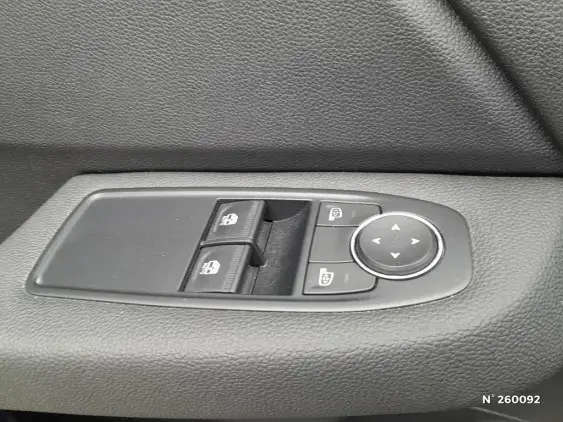 RENAULT CLIO V - voiture d'occasion - Photo 24